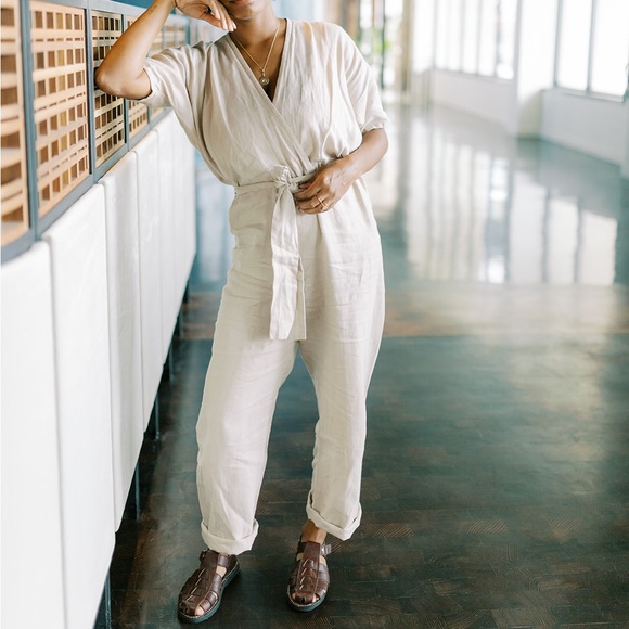 Love & Confuse Aurora Linen Jumpsuit - Picture 8 of 9